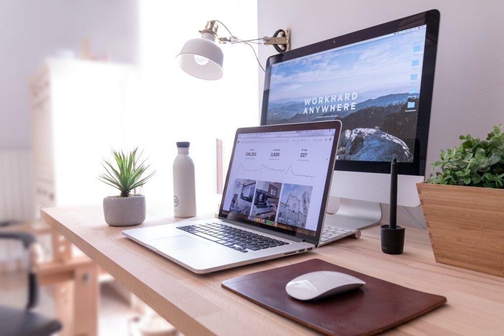 ¿Por qué Elegir CODE R11?
Una Oportunidad para el Crecimiento Personal y Profesional